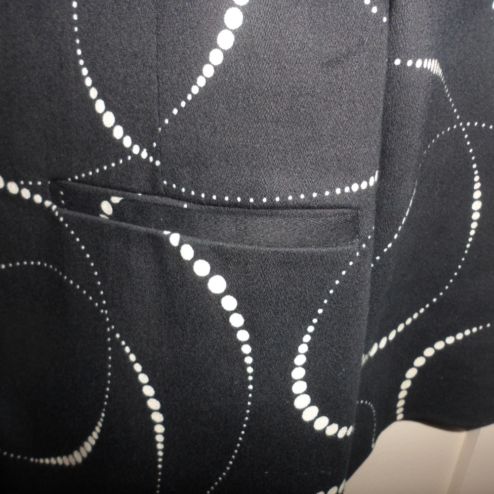 Longer length, smart coat from 'Red Herring' - Picture 5 of 11